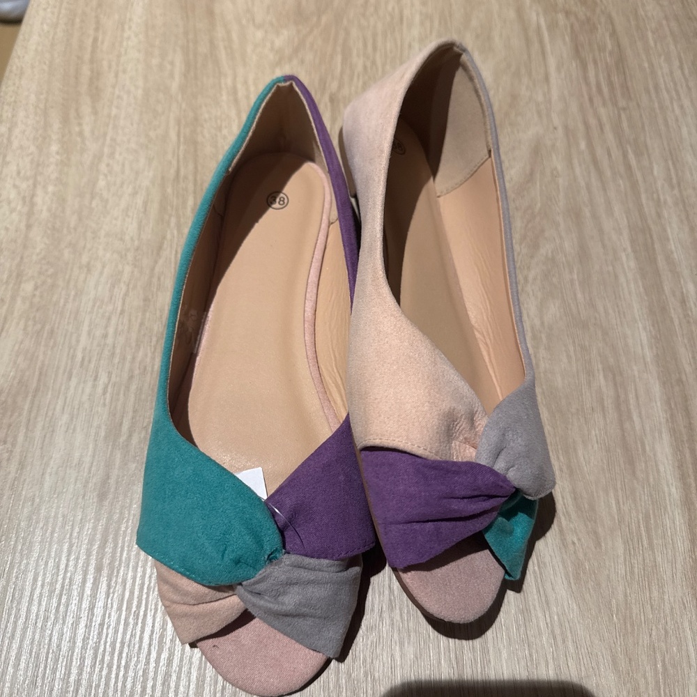 Shoes - Picture 3 of 5